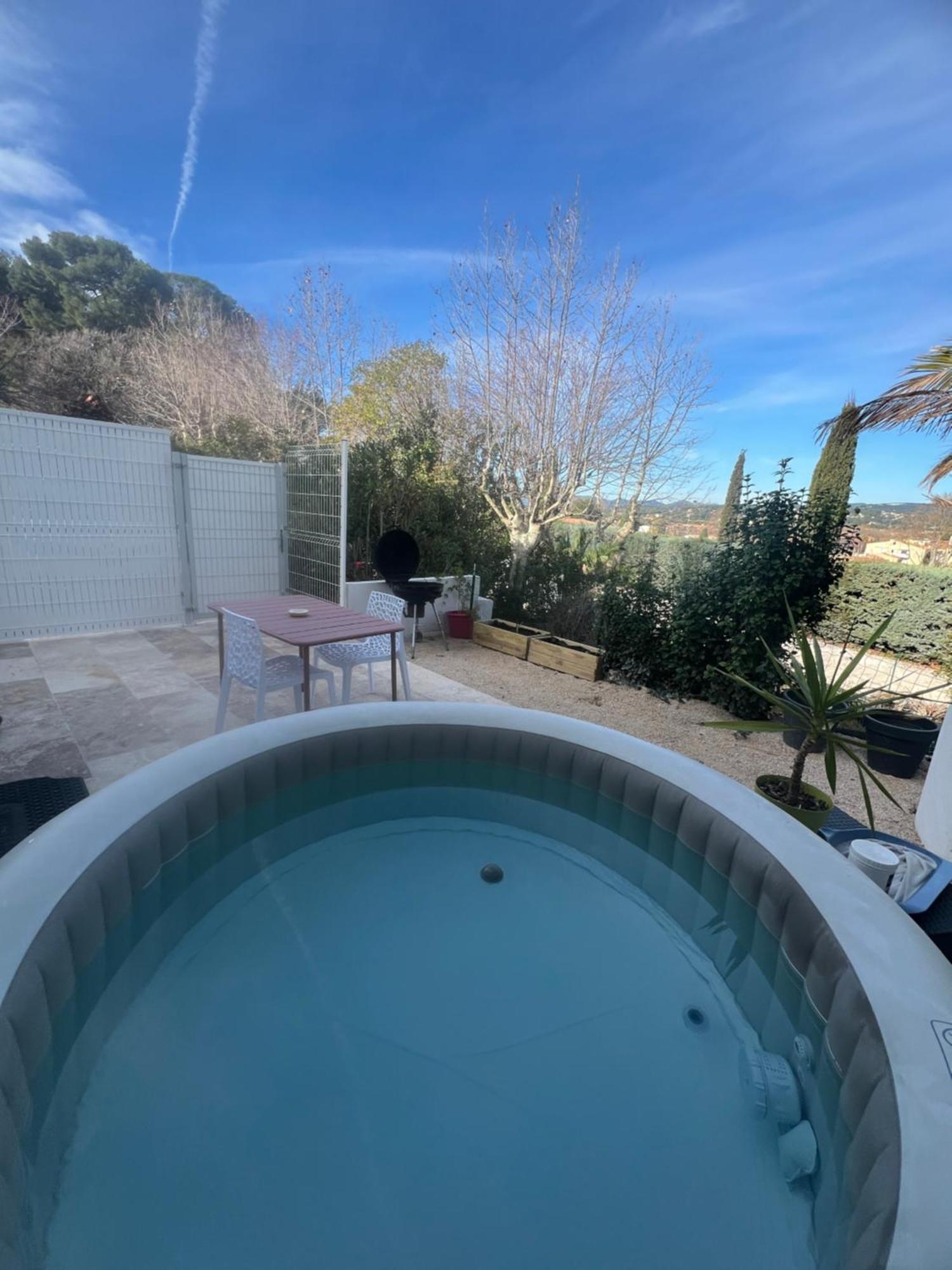 Maison T2 Avec Jaccuzi Wifi Parking Saint-Cyr-sur-Mer Εξωτερικό φωτογραφία